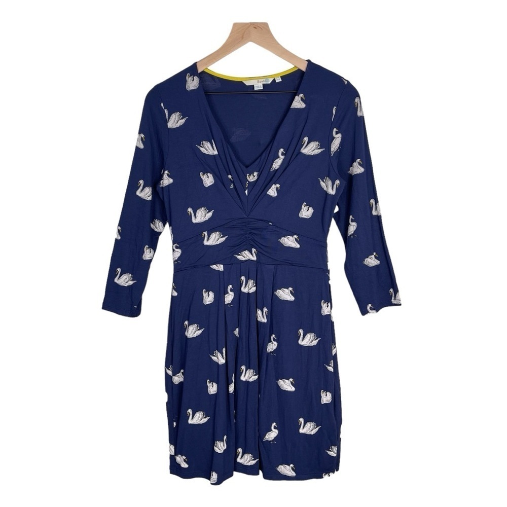 Boden Dress 6 Swan Novelty Print V Neck Teacher Modest Stretch Jersey Fit Flare